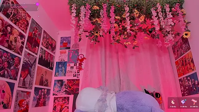 Snapshot of FluffyMelons chatting on February 2026 11:04:02 PM FluffyMelons online show from February 2026 11:04:02 PM