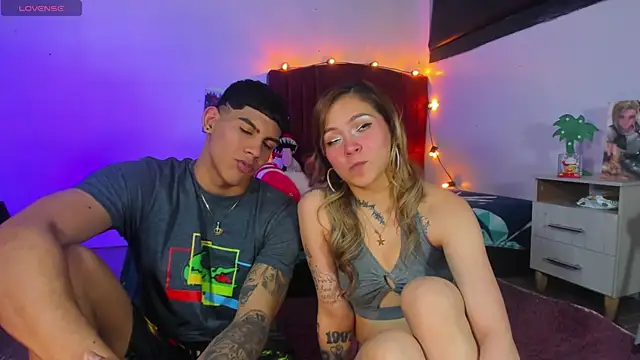 ChiliciousCouple online show from September 2025 03:11:01 AM