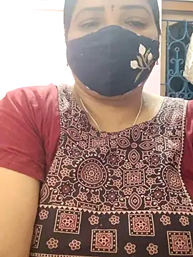 Snapshot of lathikaqueentamil chatting on October 2025 05:00:01 PM lathikaqueentamil online show from October 2025 05:00:01 PM