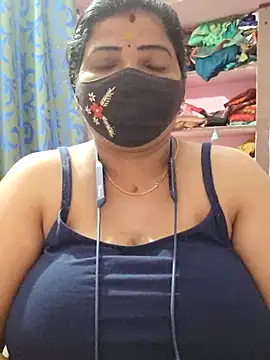 Snapshot of lathikaqueentamil chatting on October 2025 07:47:01 PM lathikaqueentamil online show from October 2025 07:47:01 PM