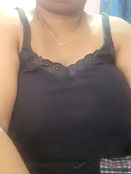 Snapshot of lathikaqueentamil chatting on October 2025 04:41:01 PM lathikaqueentamil online show from October 2025 04:41:01 PM