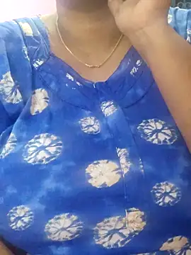 Snapshot of lathikaqueentamil chatting on November 2025 02:14:01 AM lathikaqueentamil online show from November 2025 02:14:01 AM