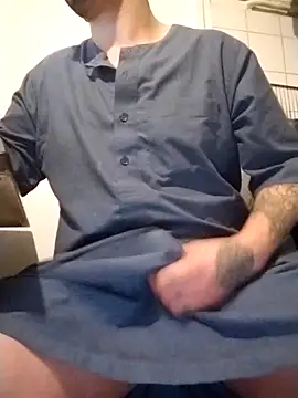 Snapshot of JuicyBigcock@xh chatting on October 2025 12:02:01 AM JuicyBigcockxh online show from October 2025 12:02:01 AM