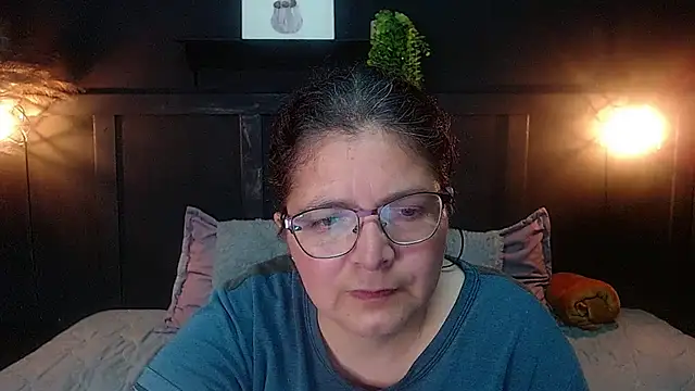 Snapshot of Linda_banks_ chatting on November 2025 11:47:02 PM Linda banks online show from November 2025 11:47:02 PM