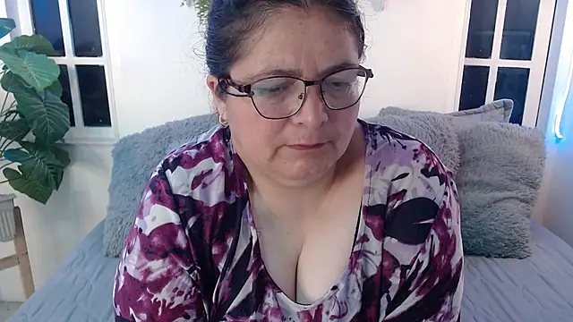 Snapshot of Linda_banks_ chatting on November 2025 01:29:01 AM Linda banks online show from November 2025 01:29:01 AM