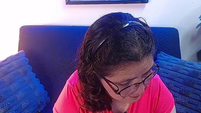 Snapshot of Linda_banks_ chatting on November 2025 01:53:01 AM Linda banks online show from November 2025 01:53:01 AM