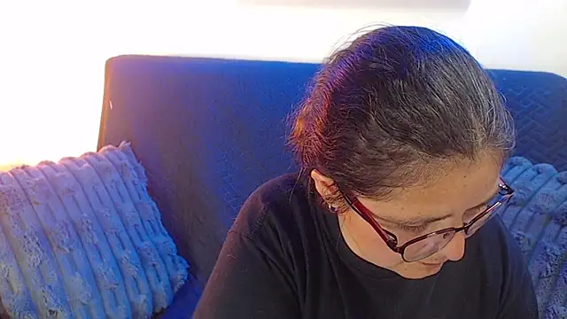 Snapshot of Linda_banks_ chatting on December 2025 01:46:02 AM Linda banks online show from December 2025 01:46:02 AM