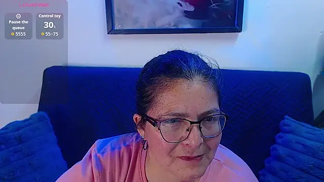 Snapshot of Linda_banks_ chatting on December 2025 01:44:02 AM Linda banks online show from December 2025 01:44:02 AM