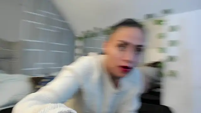 Snapshot of AliceBlackx chatting on January 2026 11:47:01 AM AliceBlackx online show from January 2026 11:47:01 AM