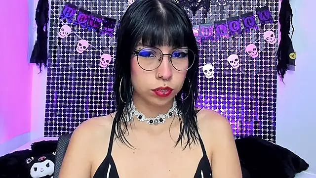 Snapshot of Rose_72 chatting on October 2025 08:20:02 PM Rose 72 online show from October 2025 08:20:02 PM