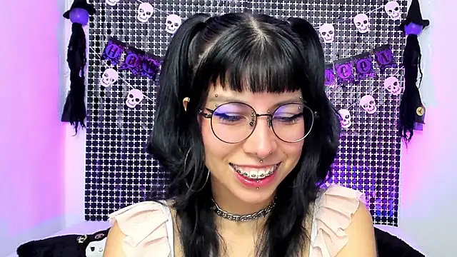 Rose 72 online show from October 2025 06:34:01 PM