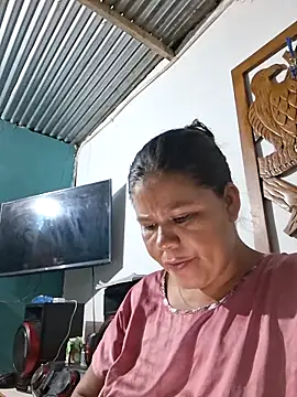 hotmom33 online show from November 2025 10:37:01 AM