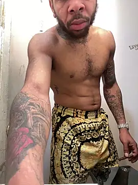 Snapshot of 1mistaGoodWood chatting on December 2025 03:30:02 PM 1mistaGoodWood online show from December 2025 03:30:02 PM