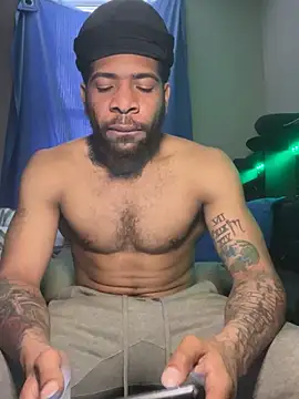 Snapshot of 1mistaGoodWood chatting on April 2026 06:08:02 PM 1mistaGoodWood online show from April 2026 06:08:02 PM