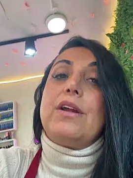 hotadhara01 online show from December 2025 08:58:01 PM