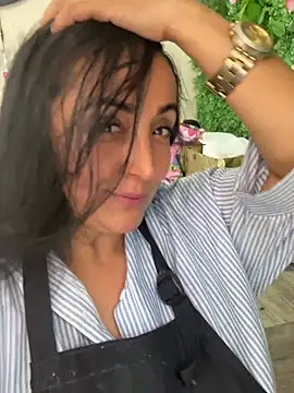 hotadhara01 online show from March 2026 03:23:02 PM