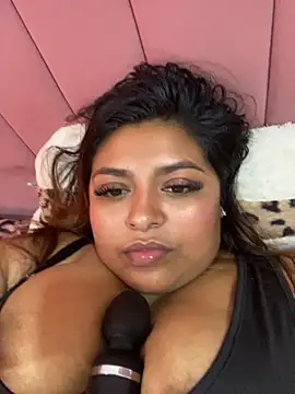 Hela Collins online show from October 2025 11:22:01 AM