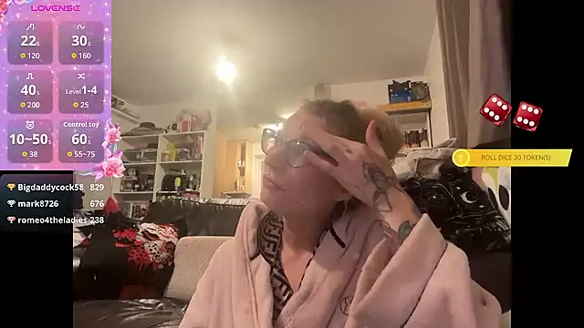 Snapshot of harleyblair chatting on October 2025 11:06:02 PM harleyblair online show from October 2025 11:06:02 PM