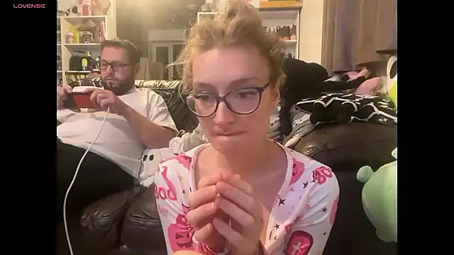 Snapshot of harleyblair chatting on November 2025 11:04:02 PM harleyblair online show from November 2025 11:04:02 PM