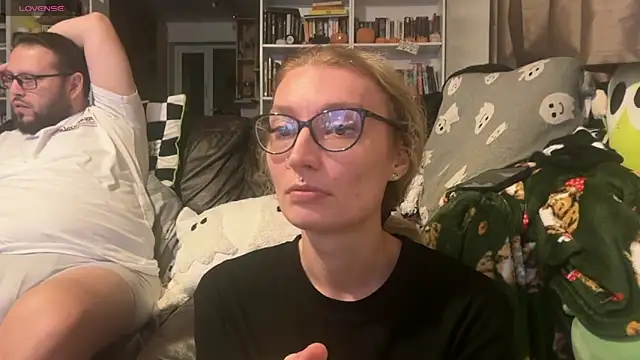 Snapshot of harleyblair chatting on November 2025 11:27:02 PM harleyblair online show from November 2025 11:27:02 PM