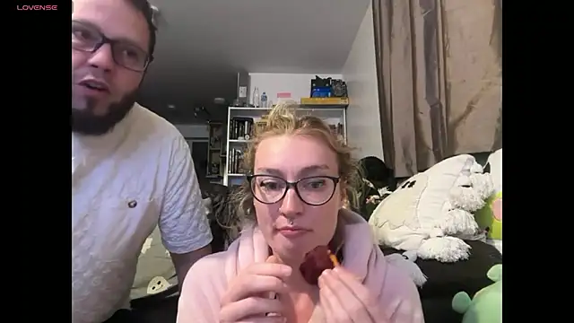 Snapshot of harleyblair chatting on November 2025 11:15:02 PM harleyblair online show from November 2025 11:15:02 PM