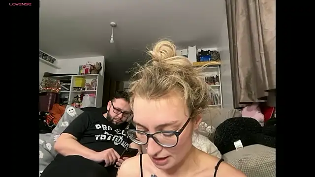 harleyblair online show from February 2026 11:03:02 PM