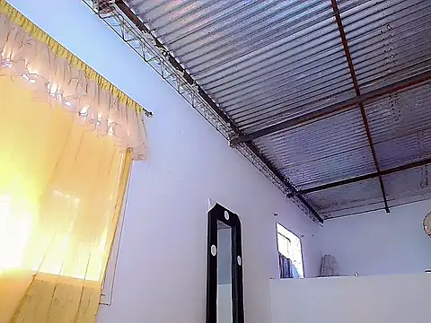 Snapshot of Anthonella_valentina chatting on May 2026 05:20:02 PM Anthonella valentina online show from May 2026 05:20:02 PM