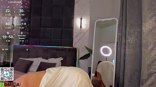 Snapshot of MalvinaDream chatting on October 2025 01:17:01 AM MalvinaDream online show from October 2025 01:17:01 AM