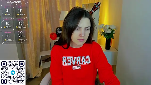 Snapshot of MalvinaDream chatting on October 2025 01:19:02 AM MalvinaDream online show from October 2025 01:19:02 AM