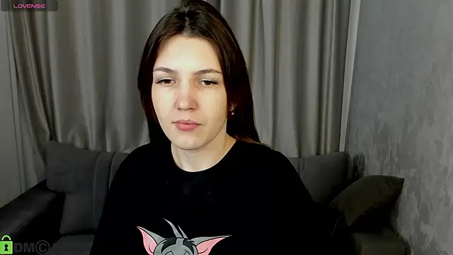 Snapshot of MalvinaDream chatting on November 2025 01:08:02 AM MalvinaDream online show from November 2025 01:08:02 AM