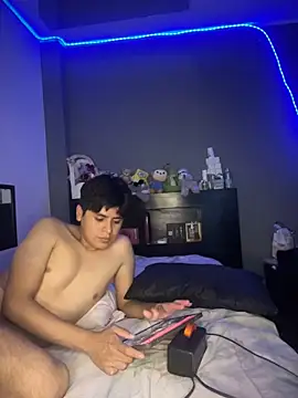 Kailertwink online show from May 2026 09:16:01 PM