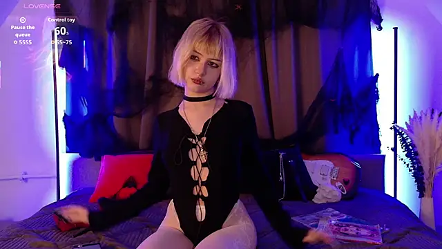 Snapshot of LiyaLuna chatting on September 2025 02:17:02 PM LiyaLuna online show from September 2025 02:17:02 PM