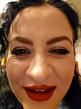ShineBright88 online show from April 2026 09:32:02 PM