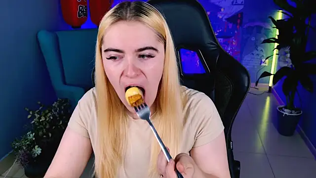 Stef Nicks online show from September 2025 05:51:02 AM