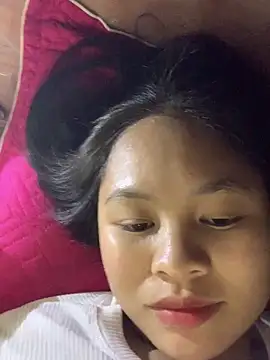 NhuFox online show from December 2025 01:31:01 PM