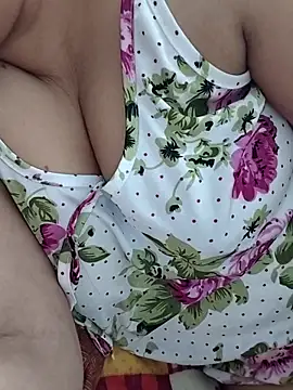 Snapshot of Anjali143142 chatting on September 2025 06:51:01 PM Anjali143142 online show from September 2025 06:51:01 PM