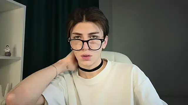 Oliver Starboy online show from September 2025 04:37:02 AM