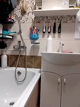 Snapshot of N_i_k_o_l_a_u chatting on December 2025 01:18:02 PM N i k o l a u online show from December 2025 01:18:02 PM