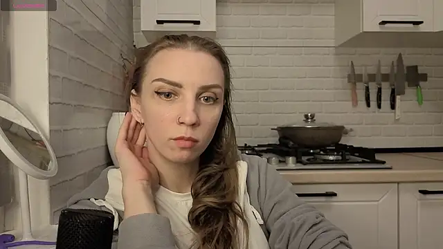 Snapshot of Edena_ chatting on April 2026 06:21:01 PM Edena online show from April 2026 06:21:01 PM