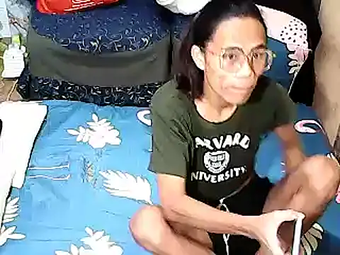 Snapshot of xxhottinybabe chatting on November 2025 04:08:02 PM xxhottinybabe online show from November 2025 04:08:02 PM