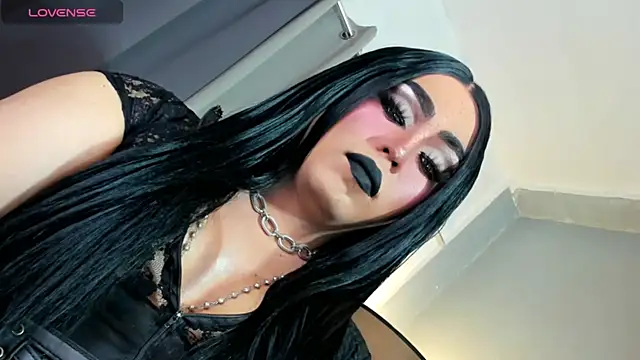 Snapshot of MagnaCumLoader17 chatting on October 2025 08:39:02 PM MagnaCumLoader17 online show from October 2025 08:39:02 PM