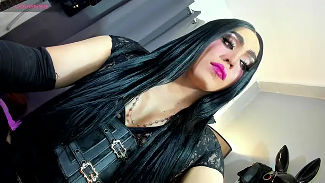 Snapshot of MagnaCumLoader17 chatting on October 2025 03:31:02 AM MagnaCumLoader17 online show from October 2025 03:31:02 AM