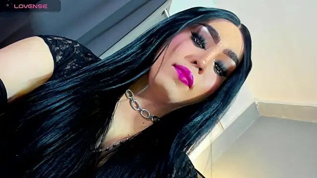 Snapshot of MagnaCumLoader17 chatting on November 2025 01:30:02 AM MagnaCumLoader17 online show from November 2025 01:30:02 AM