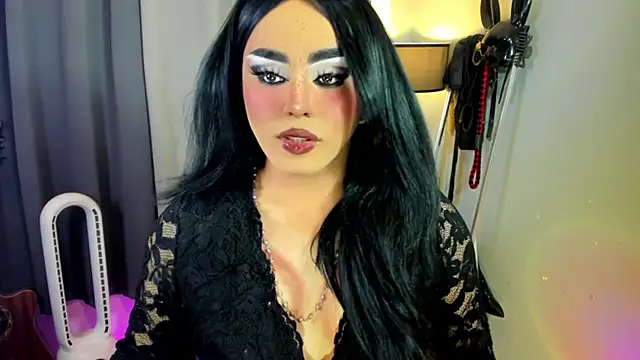 Snapshot of MagnaCumLoader17 chatting on November 2025 03:07:01 AM MagnaCumLoader17 online show from November 2025 03:07:01 AM