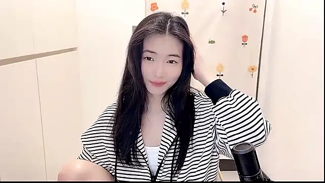 Rosalind xixi online show from October 2025 03:32:02 AM