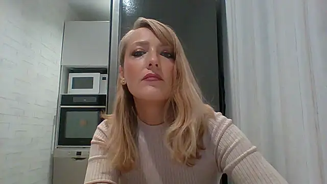 Snapshot of Vexxaa chatting on September 2025 03:49:02 PM Vexxaa online show from September 2025 03:49:02 PM