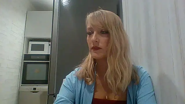 Snapshot of Vexxaa chatting on October 2025 06:04:01 PM Vexxaa online show from October 2025 06:04:01 PM