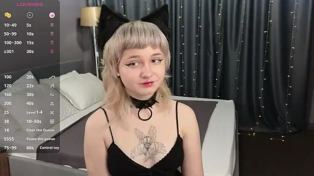 Tori Cutie online show from November 2025 12:10:02 AM