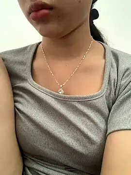 Snapshot of Nguyenha11 chatting on October 2025 07:32:01 AM Nguyenha11 online show from October 2025 07:32:01 AM