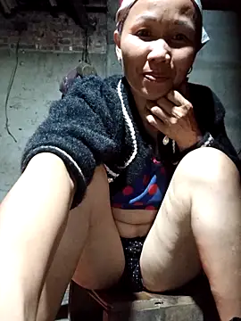 Snapshot of TinTin321 chatting on November 2025 10:58:02 AM TinTin321 online show from November 2025 10:58:02 AM